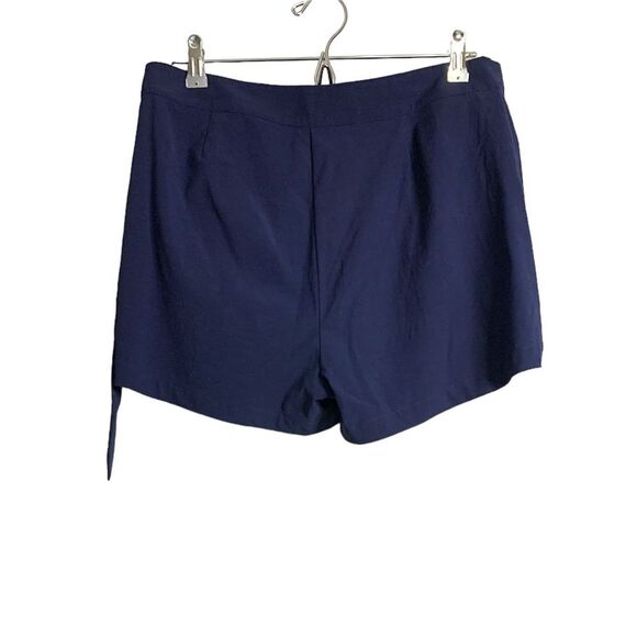 NWT Southern Tide Jourdan Solid Skort in
Nautical Navy. Size 8 - Picture 6 of 8